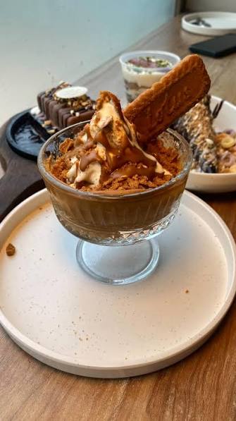 LOTUS CRUNCHY SUNDAE BÜYÜK BOY 